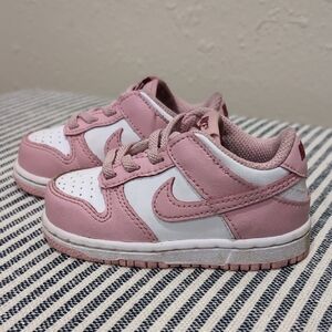 Nike Kids Sneakers in Pink and White